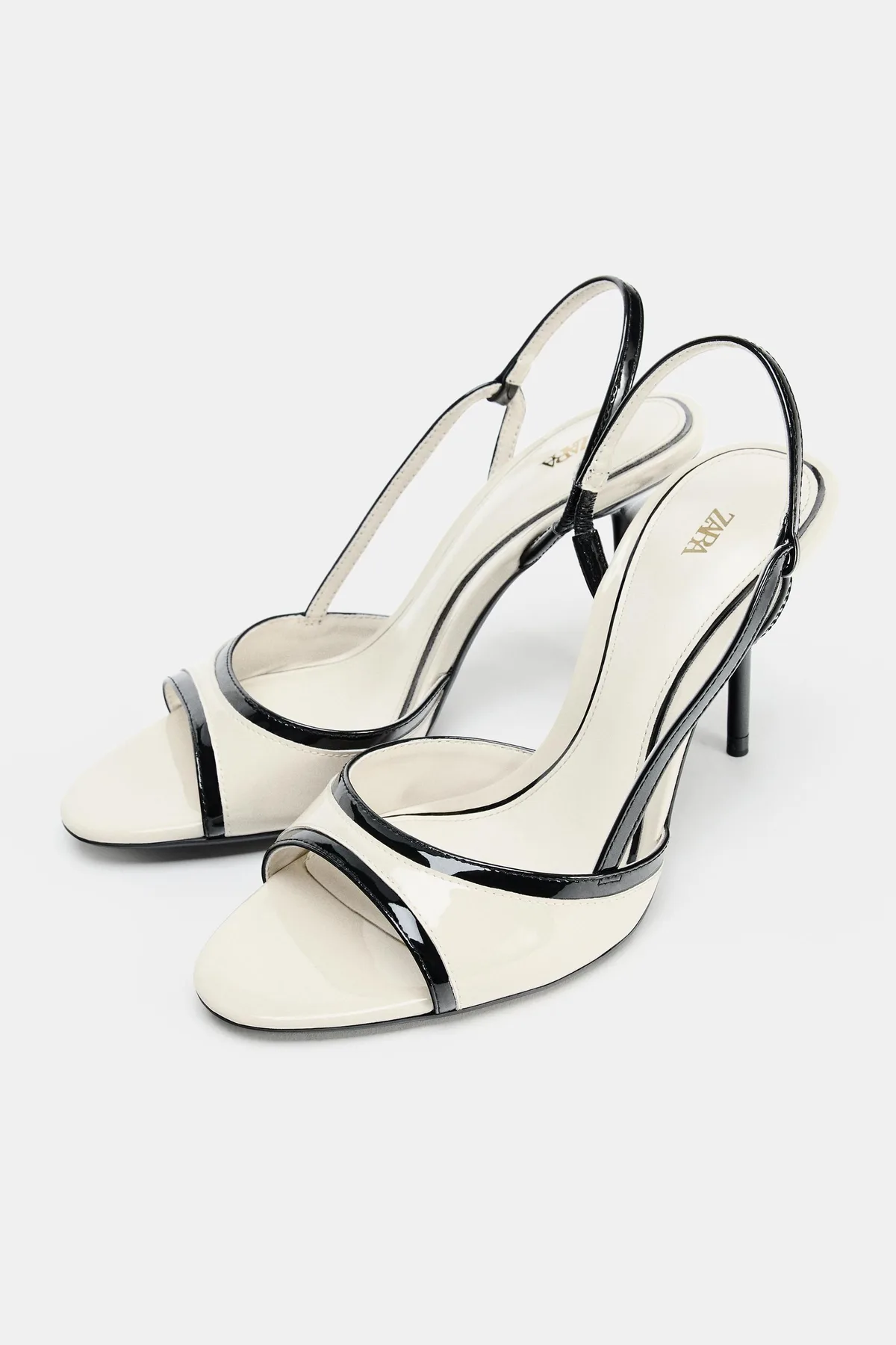 SANDALES À TALONS EFFET VERNI